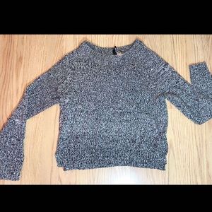 Grey cropped sweatshirt